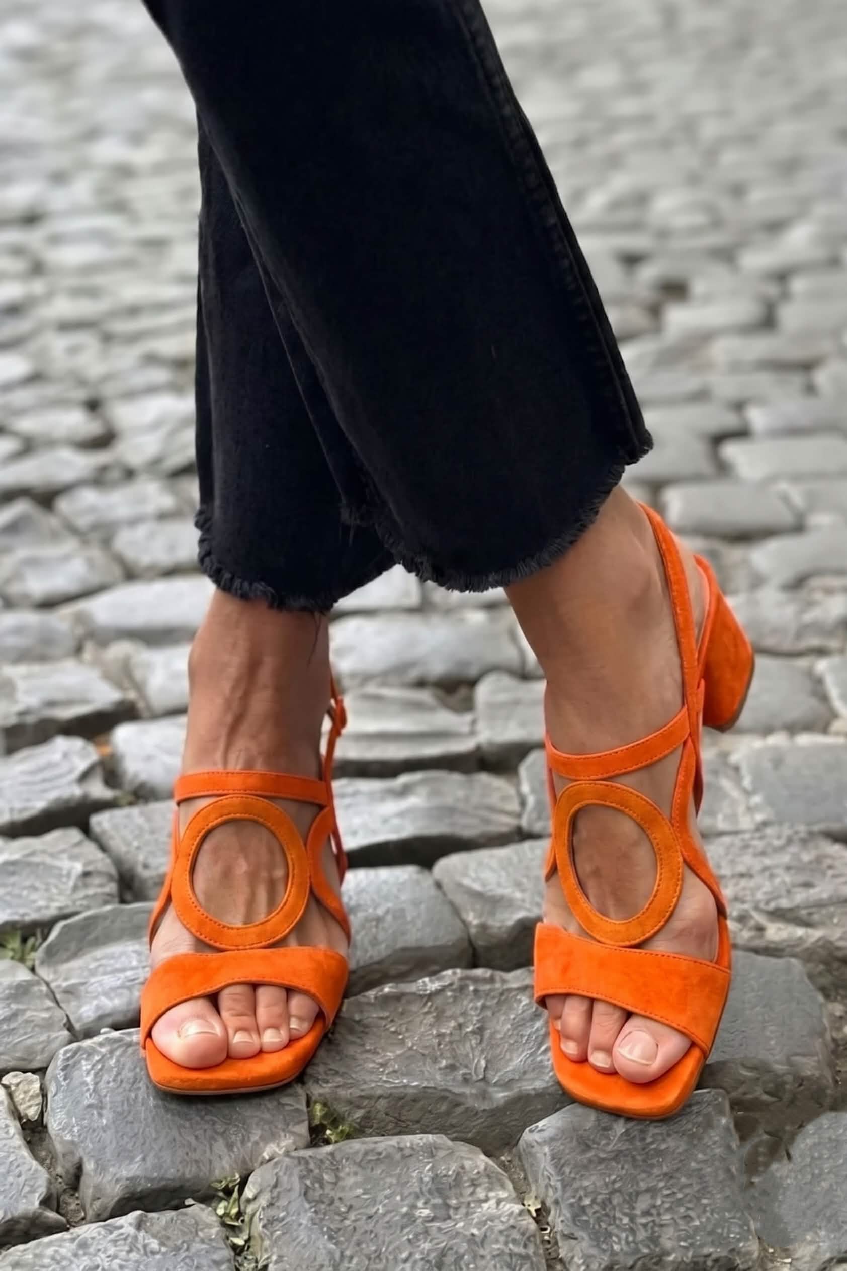 Orange / 43