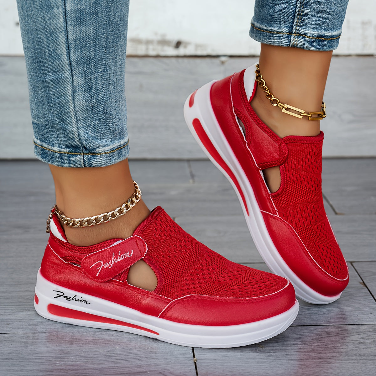 Red / 43